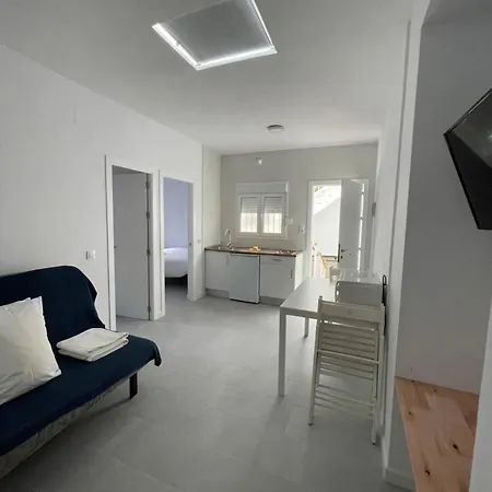 Ch Ii Zona De Ocio Nocturno *