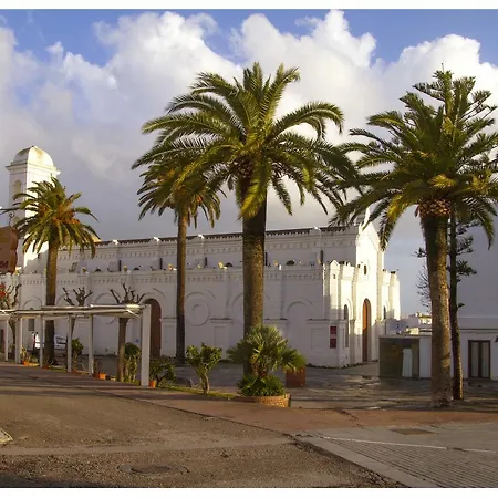 Ch Ii Zona De Ocio Nocturno * Кониль-де-ла-Фронтера