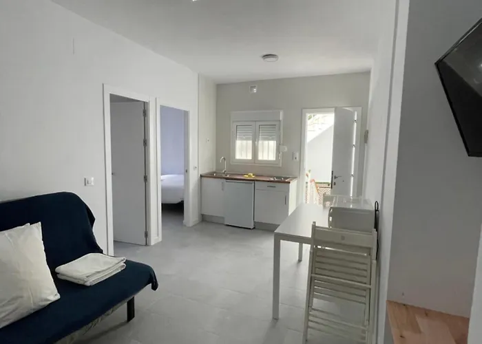 Ch Ii Zona De Ocio Nocturno *