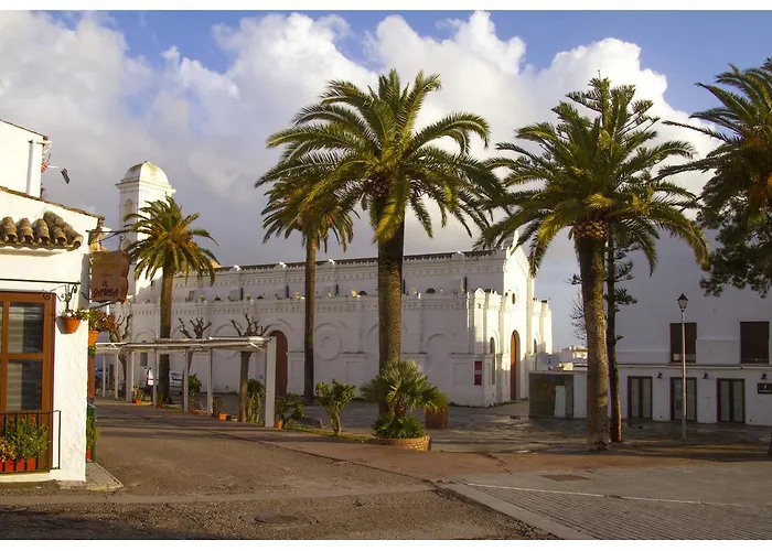 Ch Ii Zona De Ocio Nocturno * Кониль-де-ла-Фронтера