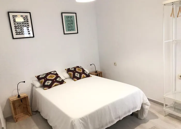 Ch Ii Zona De Ocio Nocturno * 콘일데라프론테라