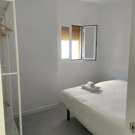 Ch Ii Zona De Ocio Nocturno 公寓 科尼尔-德拉弗龙特拉